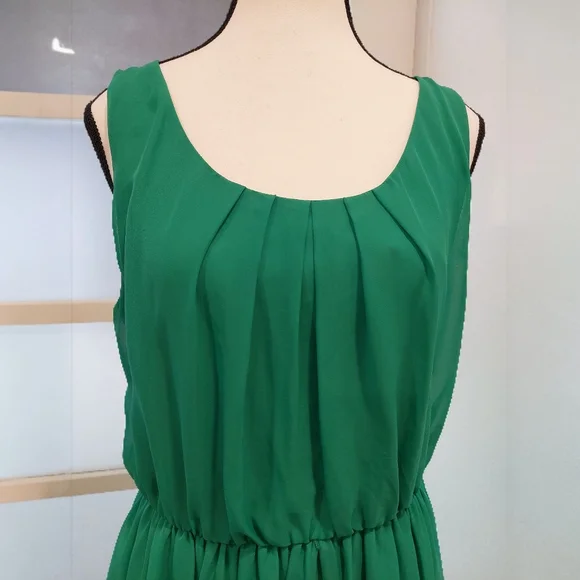 Green Ruffled Smocked Mini Sundress for Wedding Guest - Picture 4 of 5